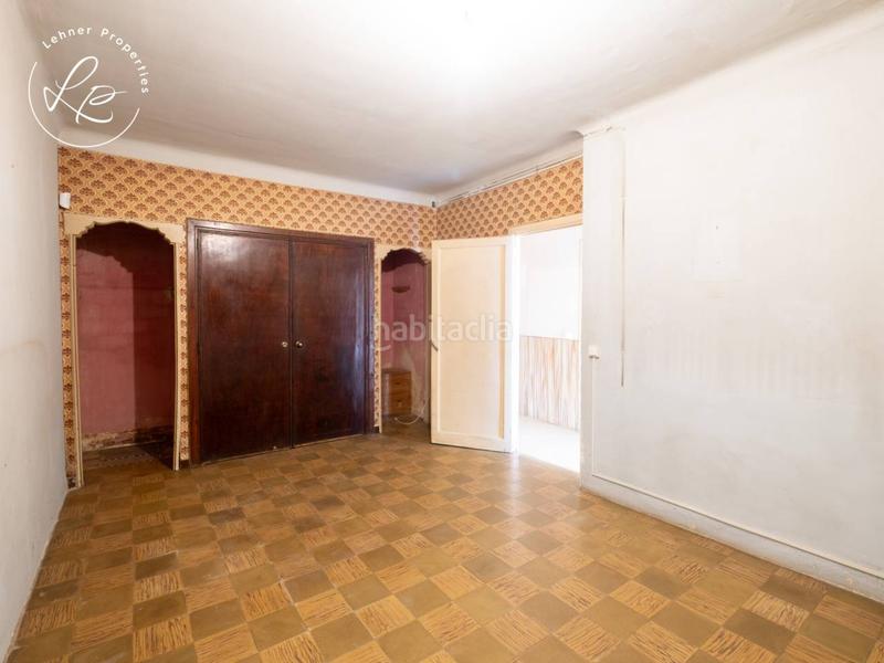 Foto 8bc34ccb-a6b7-4cb0-863f-2a738875211a. Casa en tapís 123 casa con jardín y muchas posibilidades en Figueres