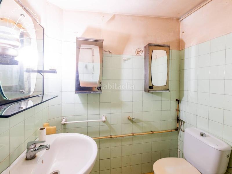 Foto c4ae957c-2796-4180-b568-28b04f8e54a7. Casa en tapís 123 casa con jardín y muchas posibilidades en Figueres