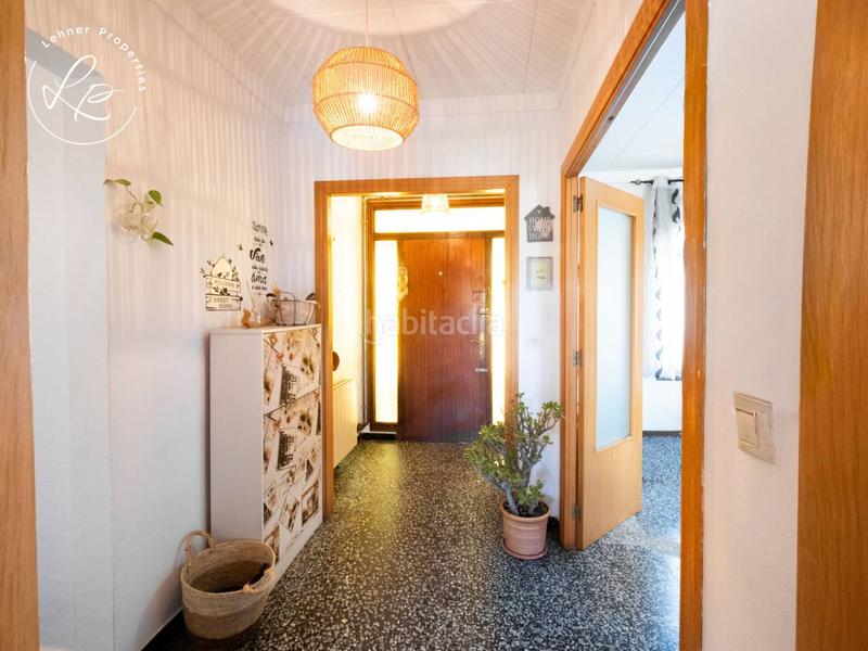 Foto 93ac4a4d-f49f-4607-87a3-e7cb492cbff0. Casa  con jardín en Sant Miquel de Fluvià