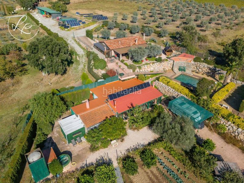 Foto 575f03c4-2881-4c46-be28-707771f842ca. Masia amb calefacció aparcament piscina a Mollet de Peralada