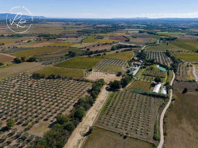 Foto c6f35153-f174-481b-a62d-dcd058df8d27. Masia amb calefacció aparcament piscina a Mollet de Peralada