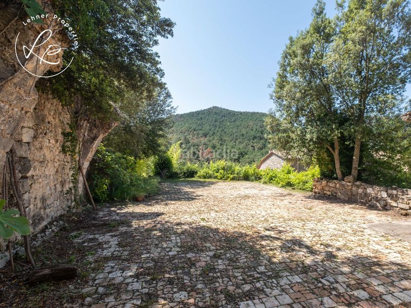 Foto 061e2414-a789-4c2a-a33b-64c864012e4e. Masia amb calefacció aparcament a Vall de Bianya (La)