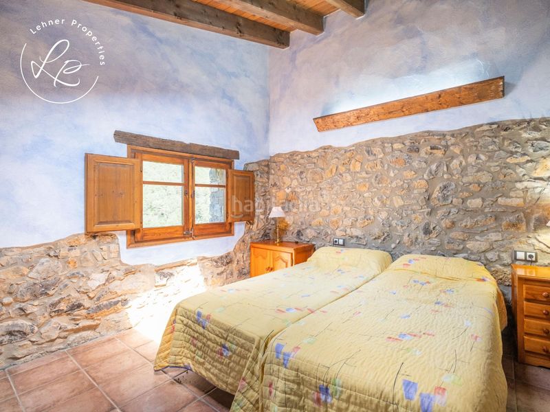 Foto 7ca6acee-3002-4b1c-873e-691145e247f5. Masia amb calefacció aparcament a Vall de Bianya (La)