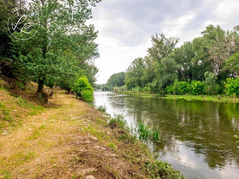 Foto ab4b90c1-e55e-4d4a-bc77-f64095263674. Masía casa rural del siglo xiii en Esponellà