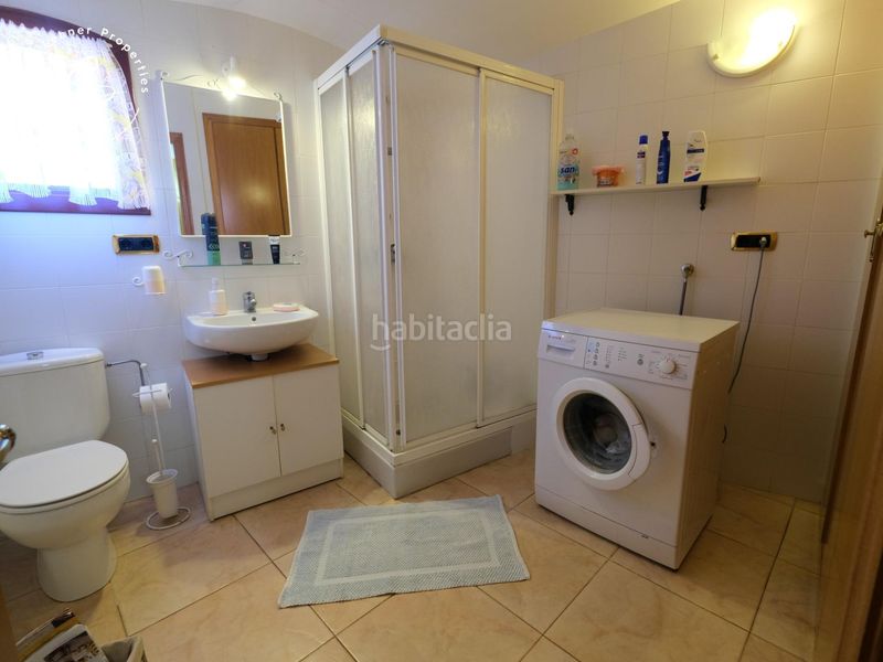 Foto ca497a79-e801-4b1c-b68a-4cff94211758. Masia amb aparcament a Jonquera (La)