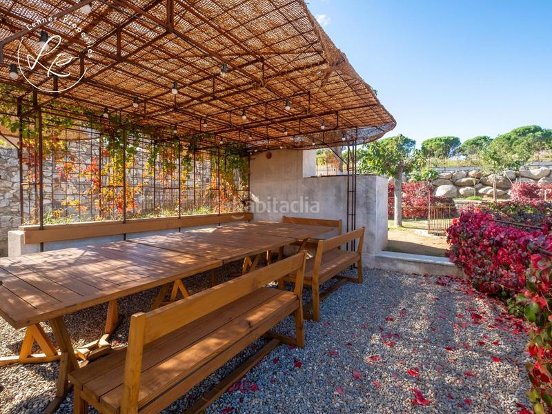 Foto 45f090db-ccc5-4cbb-9c0d-807887d6154e. Casa exclusiva propiedad con licencia turística y diseño único en Capmany