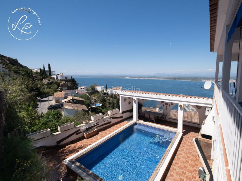 Foto 87ca7ef1-c783-48da-9870-f760ee3e49c3. Casa amb calefacció aparcament piscina a Puig Rom-Canyelles-Almadrava Roses