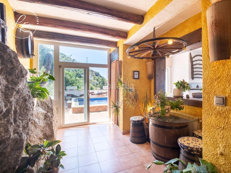 Foto f124ada8-ea42-4e32-aa69-699c7e33e70d. Casa amb calefacció aparcament piscina a Puig Rom-Canyelles-Almadrava Roses