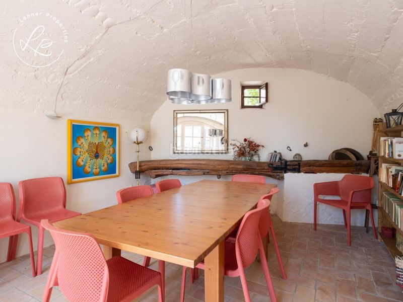 Foto ba225130-4737-4f6b-9d80-207297ebc561. Casale con riscaldamento piscina in Navata