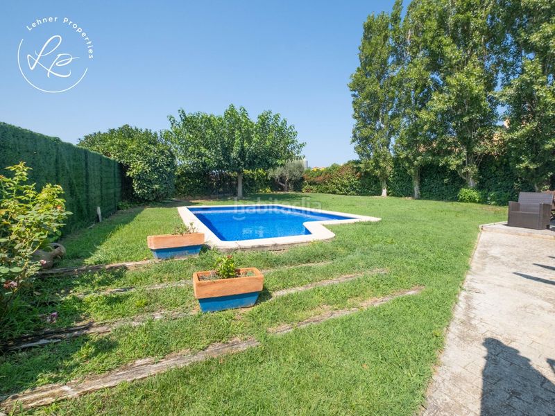 Foto 299888bc-aedd-4d3a-9aa7-9c6af14d7b25. Casa adossada amb calefacció aparcament piscina a Pedret i Marzà