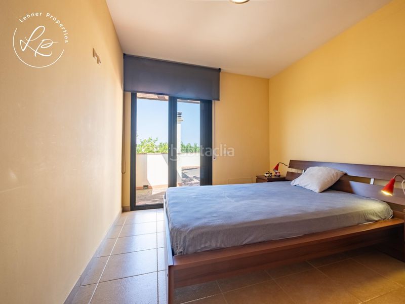 Foto c06267fe-c5e7-4e7c-92a6-160663a1fa8d. Casa adossada amb calefacció aparcament piscina a Pedret i Marzà