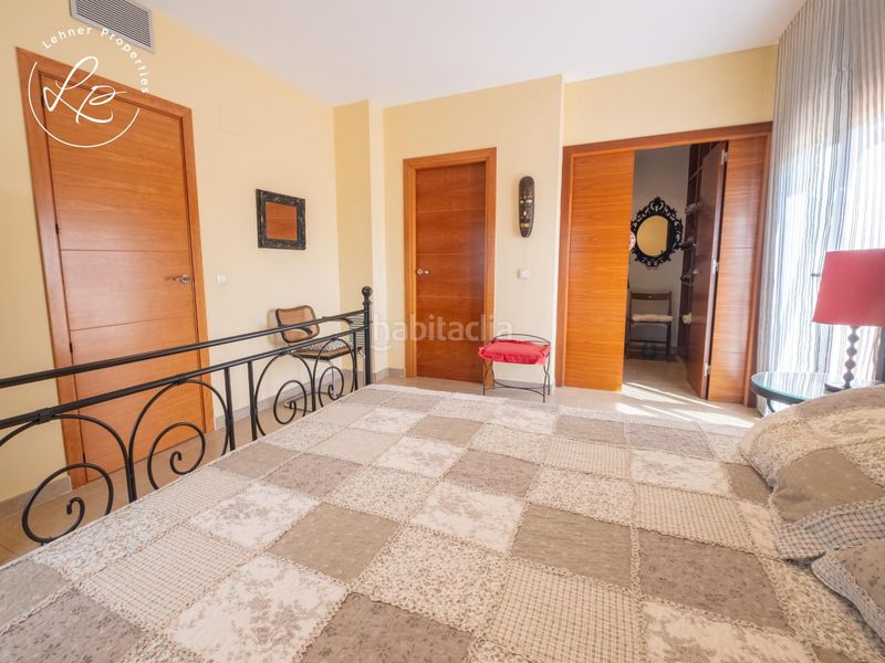 Foto d01d5d45-6ae4-4e87-b248-a3a1c1051dcb. Casa adossada amb calefacció aparcament piscina a Pedret i Marzà