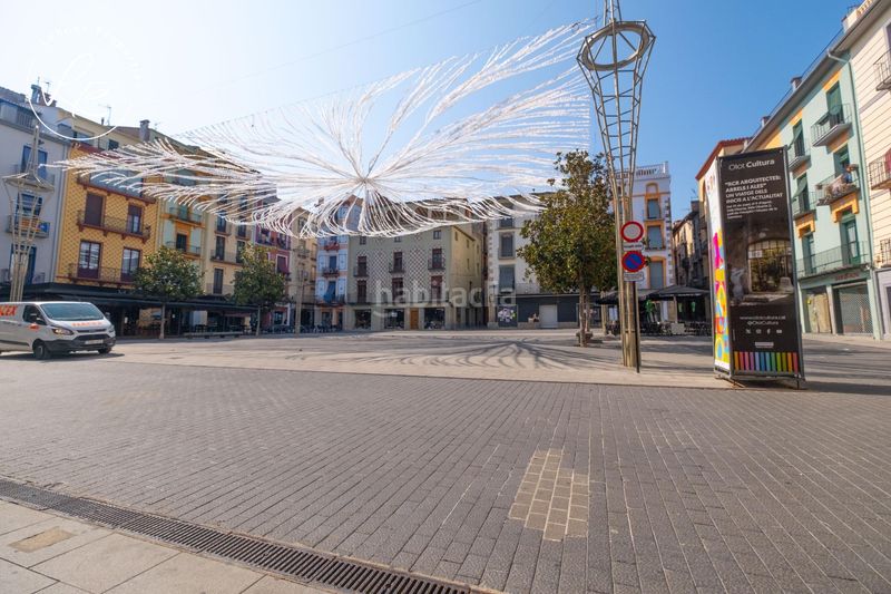 Foto 25aca782-5861-4b66-8504-2d24184b353e. Edificio in Olot