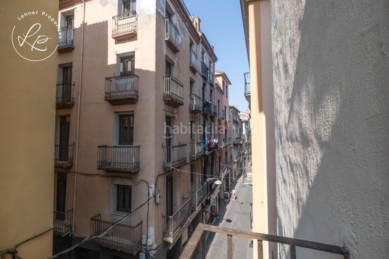 Foto 9f3a45d8-64d2-41cb-ba99-6d124e60fa5c. Edificio in Olot