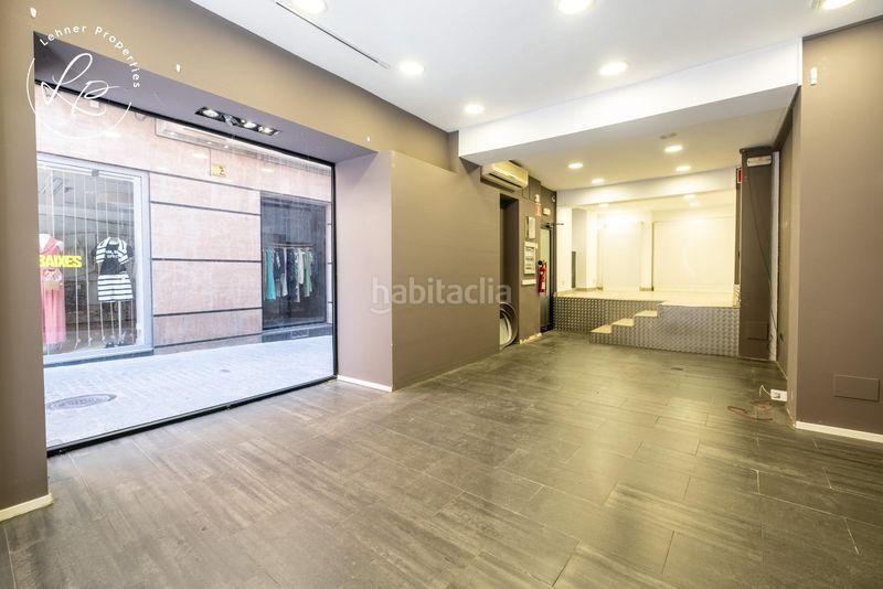 Foto c756e3e7-d47d-483c-aa1b-5aa71ef398ff. Edificio in Olot