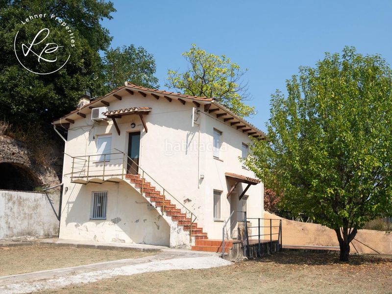 Foto 65a2dd73-95a5-4210-ac5f-01ba9c851127. Casa amb calefacció aparcament a Olot