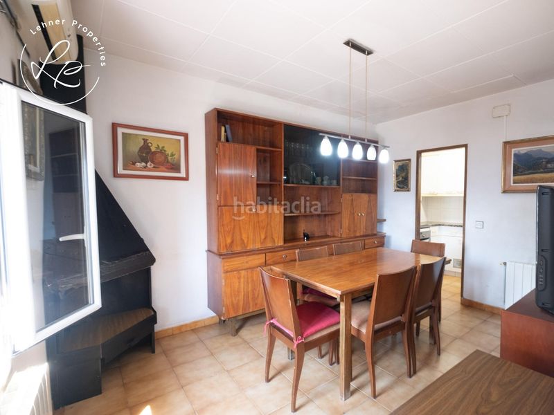 Foto d0087ffe-b2fc-48dd-a931-78a5135ff781. Casa amb calefacció aparcament a Olot