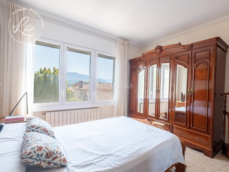 Foto db96fc5d-5e87-4e3a-a995-70635ed6fd32. Casa amb calefacció aparcament a Olot