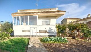 Chalet in Cunit Residencial. Chalet independiente en cunit residencial