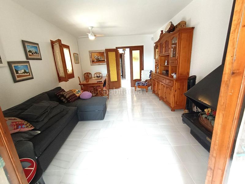 Foto 12a7d325-061e-4f67-884f-59a25c29b2df. Xalet amb calefacció aparcament a Cunit residencial Cunit