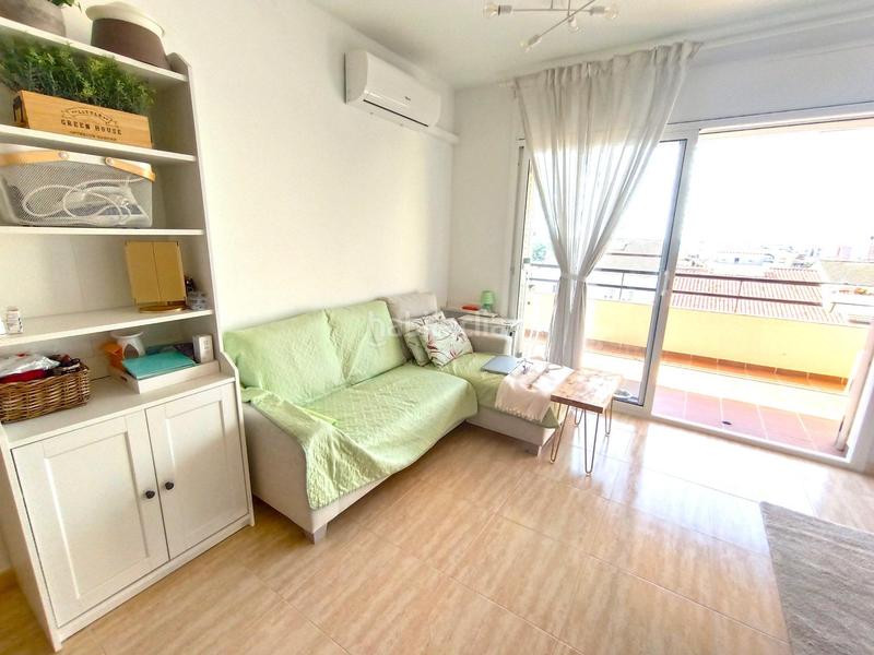 Foto 4692909b-4d1e-4652-911a-1faa97bb7733. Ático espectacular atico amueblado con solarium y vistas al mar residencial en Cunit