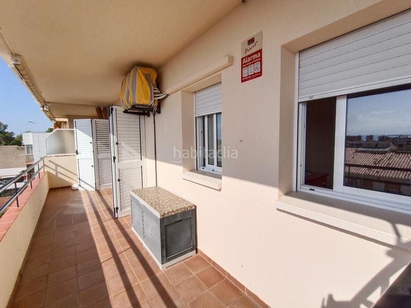 Foto 524f3e40-fb88-44a8-9791-ee8c3320da03. Ático espectacular atico amueblado con solarium y vistas al mar residencial en Cunit