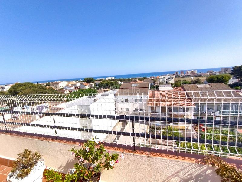 Foto 6ecf6ec7-6fa4-4775-8233-fb1e177d435a. Ático espectacular atico amueblado con solarium y vistas al mar residencial en Cunit