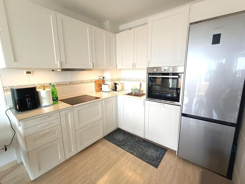 Foto b13029d3-35e7-43d1-98b7-b645296d570e. Ático espectacular atico amueblado con solarium y vistas al mar residencial en Cunit