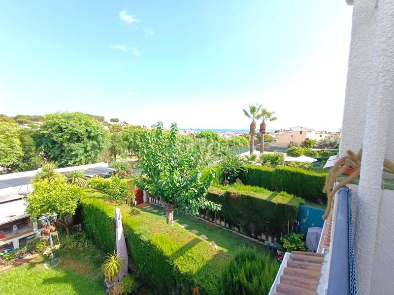 Foto 21cf50e7-1ac8-406a-ae6b-836444713074. Casa a schiera con parcheggio piscina in Cunit residencial Cunit