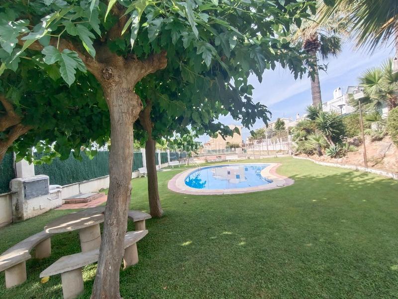 Foto 640bbdb5-5916-43cb-9974-cb47ba840075. Casa a schiera con parcheggio piscina in Cunit residencial Cunit