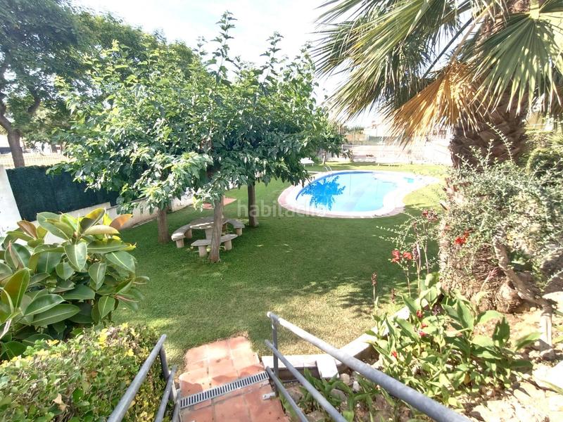 Foto 721bce1d-1007-4209-9071-83576b1e2365. Casa a schiera con parcheggio piscina in Cunit residencial Cunit