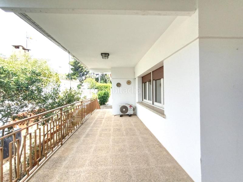 Foto 415672a6-d882-47da-8e51-53113533b245. Chalet impresionante chalet independiente con ascensor residencial en Cunit