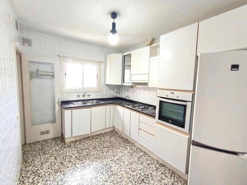 Foto f1511083-1e36-4c36-a614-91aba8c339a0. Chalet impresionante chalet independiente con ascensor residencial en Cunit