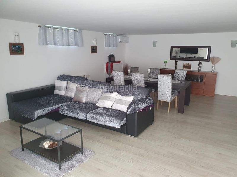 Foto 4ecef731-fec0-4274-95da-a7295ceef320. Chalet  independiente con piscina y vistas al mar residencial en Cunit