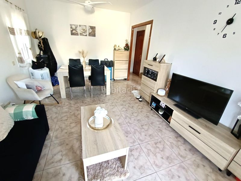 Foto 72bbb093-d763-4397-bed5-96e19ce446ec. Chalet  independiente con piscina y vistas al mar residencial en Cunit