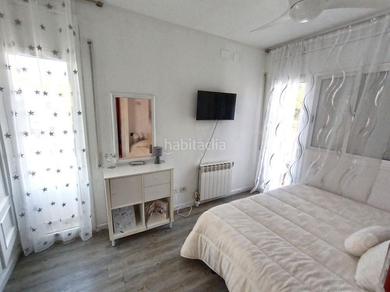 Foto a3b73981-0f6d-4784-a703-eedc97776f49. Chalet  independiente con piscina y vistas al mar residencial en Cunit