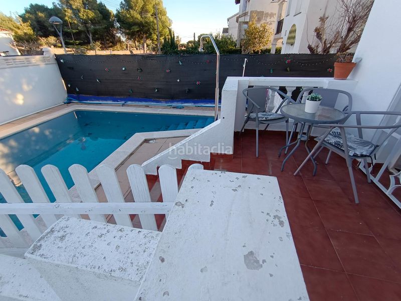 Foto b39f252c-55fd-4d81-846b-ca5734acd750. Chalet  independiente con piscina y vistas al mar residencial en Cunit