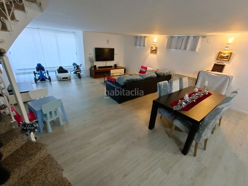 Foto e59d3b55-a03c-4fda-b0c6-423e7b9471bf. Chalet  independiente con piscina y vistas al mar residencial en Cunit