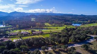 Terreny residencial a Brull (El). Terreny davant del golf