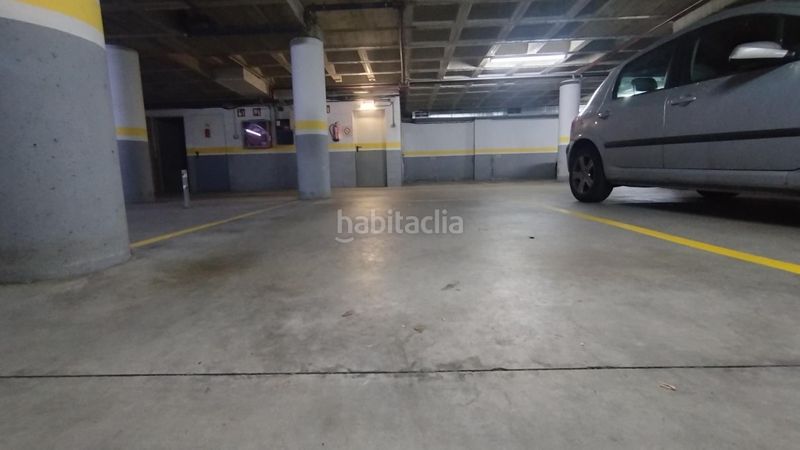Foto bb4d19fd-3e65-4c7e-acfb-12081890afef. Aparcament cotxe a eix onze de setembre 25 a El Sucre-El Nadal Vic