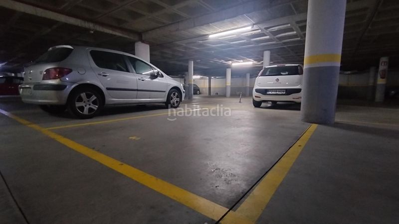 Foto dbb605bf-0261-4954-a185-57be6848cf91. Aparcament cotxe a eix onze de setembre 25 a El Sucre-El Nadal Vic