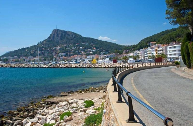 Foto 9bf60da7-c5e8-4009-bc2b-9dcbb7e186a1. Locale commerciale in l´Estartit poble Estartit