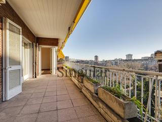 Pis a Sant Gervasi - Galvany. Planta 7 con vistas al turó parc