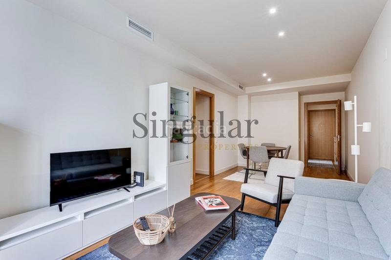 Foto 63fd9f23-7ef9-4225-b359-4a8c57bd11cd. Alquiler piso  con terraza y piscina comunitaria en el barrio de sagrada familia en Barcelona