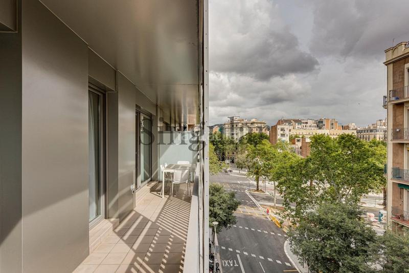 Foto 6ad10371-e622-4b21-91ff-f735e64d8a3c. Alquiler piso  con terraza y piscina comunitaria en el barrio de sagrada familia en Barcelona