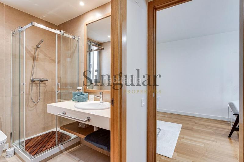 Foto a71c254a-f545-4ab7-a7a5-a2e6cbfe4dfd. Alquiler piso  con terraza y piscina comunitaria en el barrio de sagrada familia en Barcelona