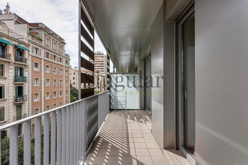 Foto dca9641d-7b96-47dc-8590-c82ca90330e3. Alquiler piso  con terraza y piscina comunitaria en el barrio de sagrada familia en Barcelona