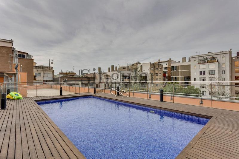 Foto e85fcdce-bbba-4e59-8ab9-2beb860a2bf8. Alquiler piso  con terraza y piscina comunitaria en el barrio de sagrada familia en Barcelona