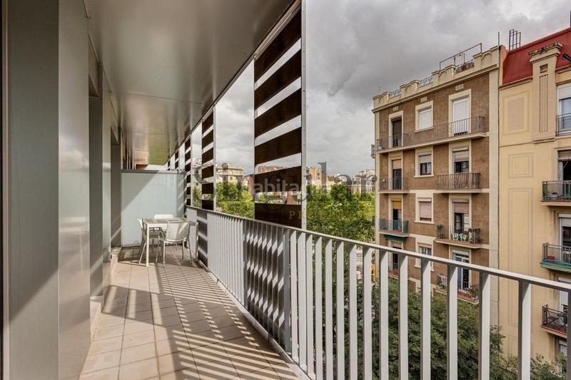 Foto ec5ce0e6-f8c8-4a37-876c-f59e05cc3f63. Alquiler piso  con terraza y piscina comunitaria en el barrio de sagrada familia en Barcelona