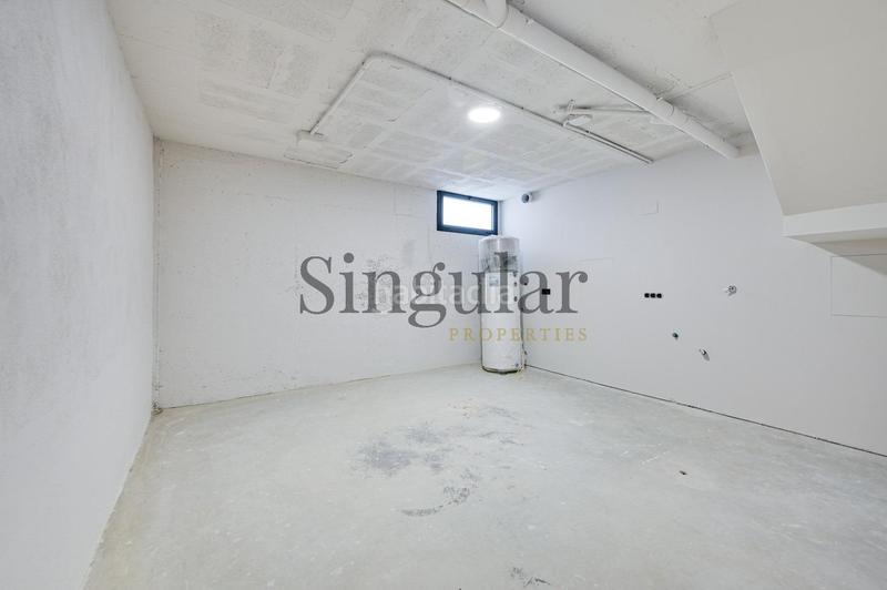 Foto 148bb9b4-440d-4a63-862a-b811fe4b35cd. Casa adosada descubre tu nuevo hogar en el cautivador casa adosada con garaje privado en Llers